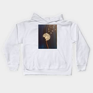 Dandelion dreams flying away Kids Hoodie